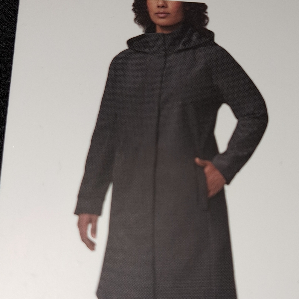 Woman Long soft shell jackets.